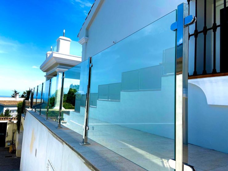 Alex Glass Solutions Glass balustrades 4